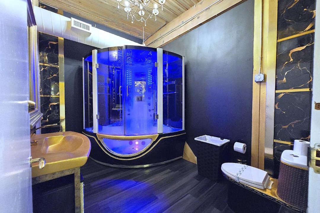 Photo of Bathroom in Belltown