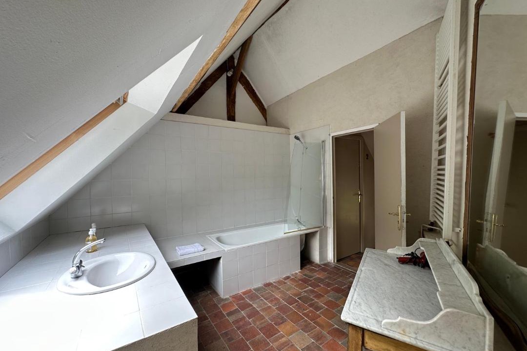 Photo of Bathroom in Villecerf