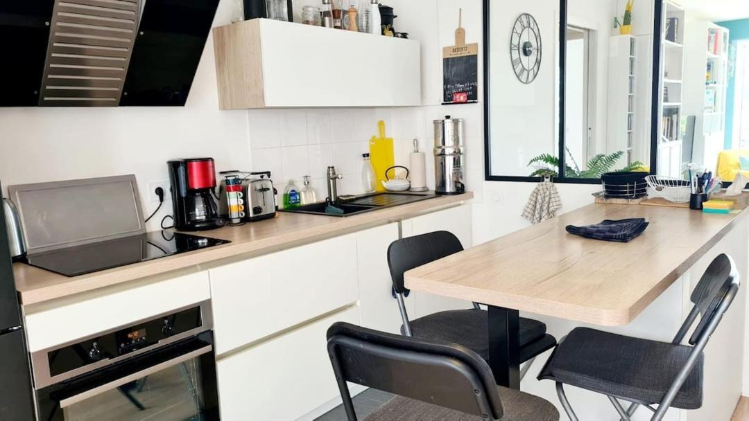 Photo of Kitchen in Sainte-Anne - Zone portuaire