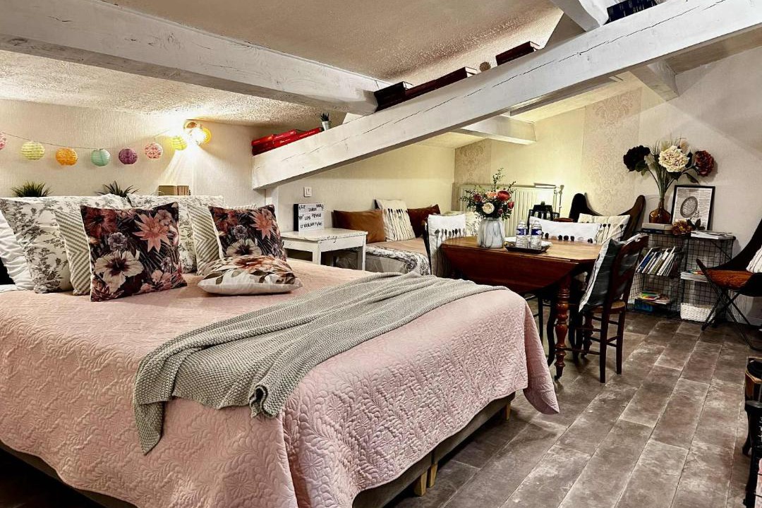 Photo of Others in Saint-Cyr