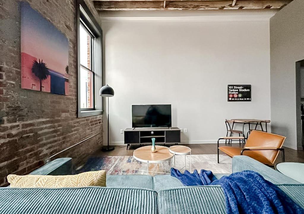 Photo of Livingroom in Newton