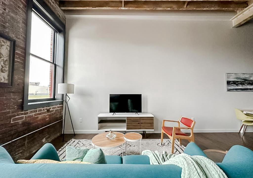 Photo of Livingroom in Newton