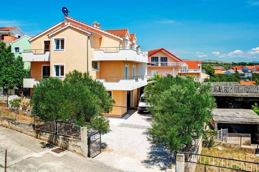 Photo of Buildings in Brodarica