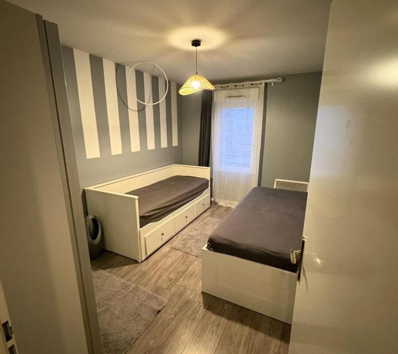 Photo of Others in Noyer Renard