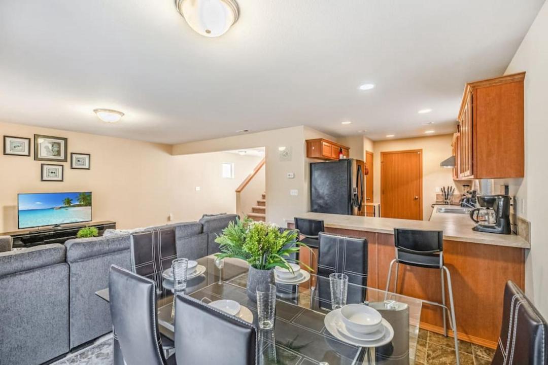 Photo of Others in Holly