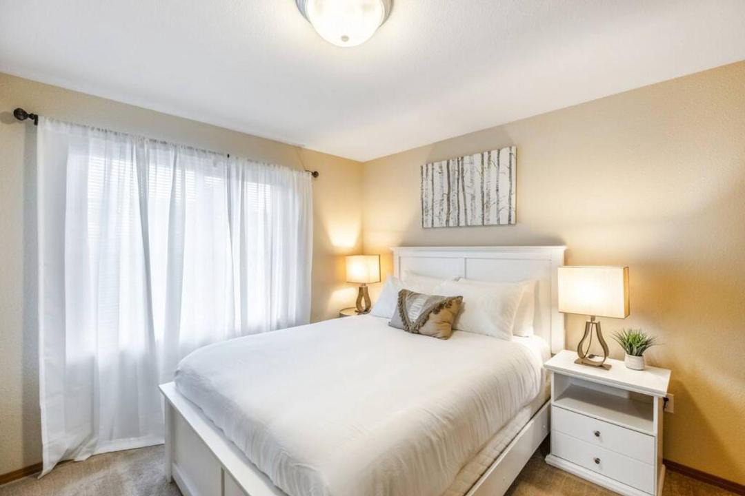 Photo of Bedroom in Holly