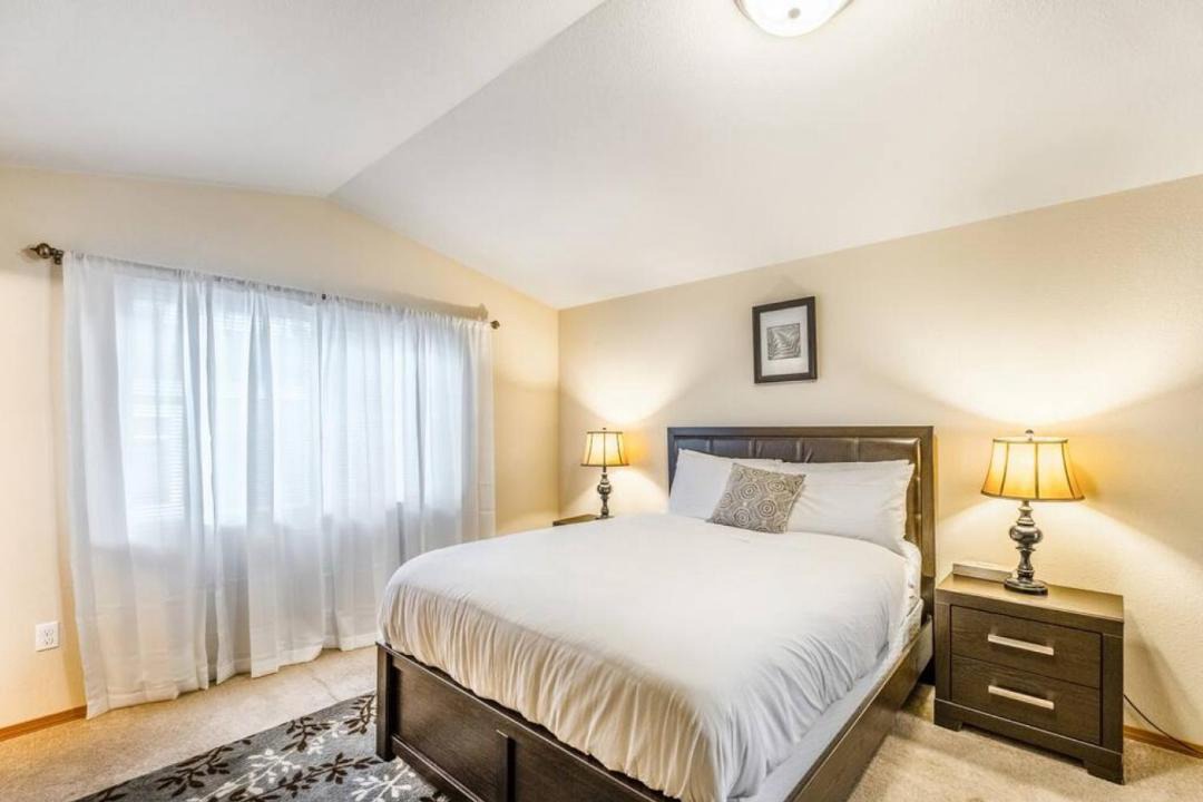 Photo of Bedroom in Holly