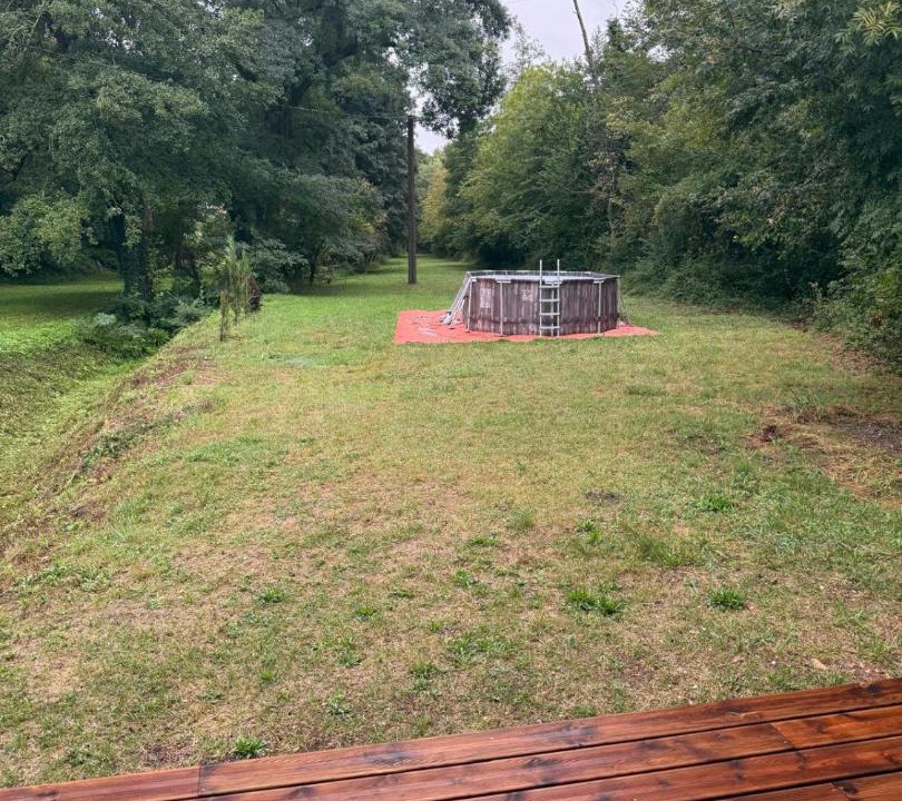 Photo of Others in Blanquefort-sur-Briolance