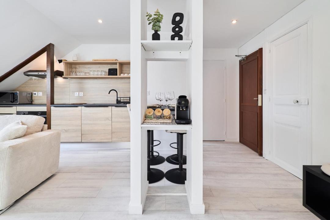 Photo of Others in Hincmar