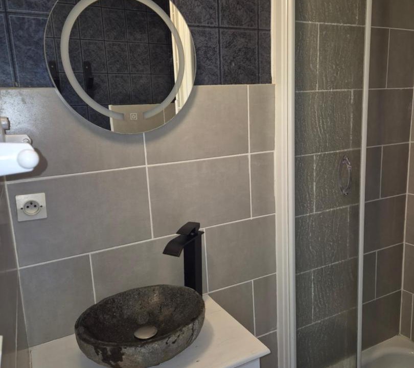 Photo of Bathroom in Saint-Claude