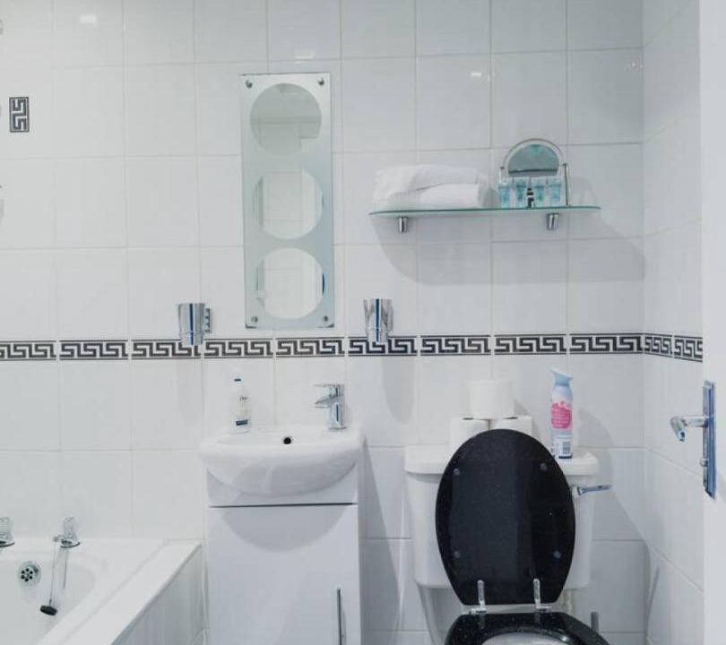 Photo of Bathroom in Renfrew