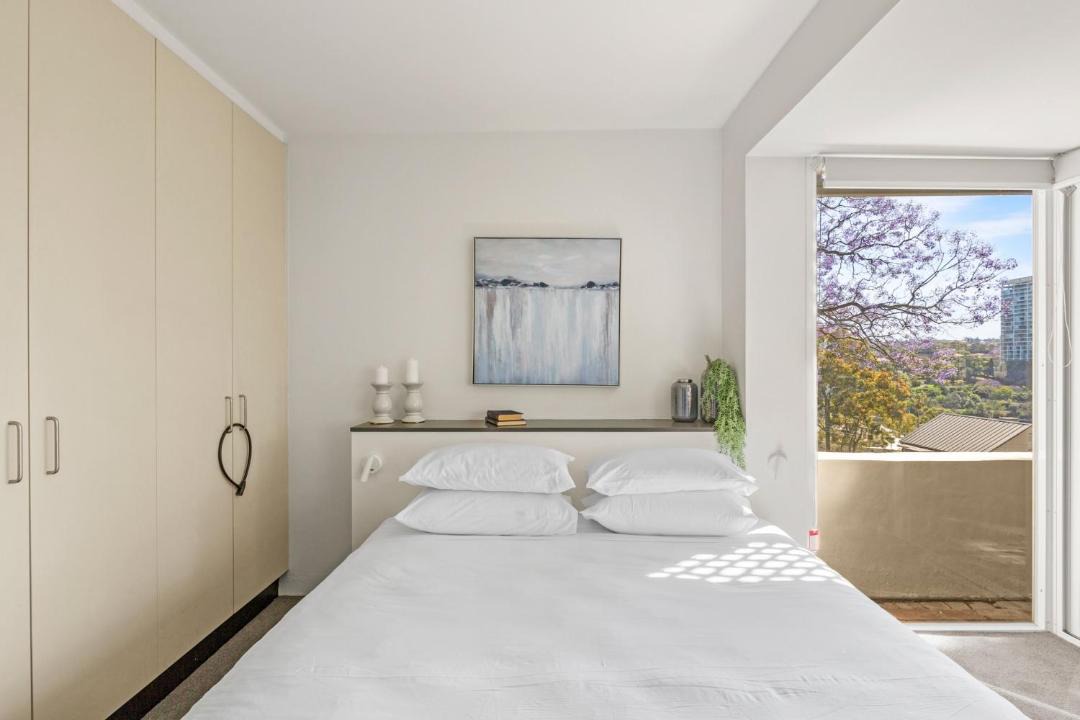 Photo of Others in McMahons Point