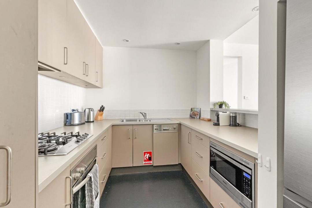 Photo of Others in McMahons Point