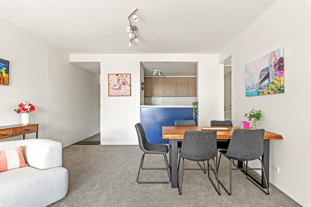 Photo of Others in McMahons Point