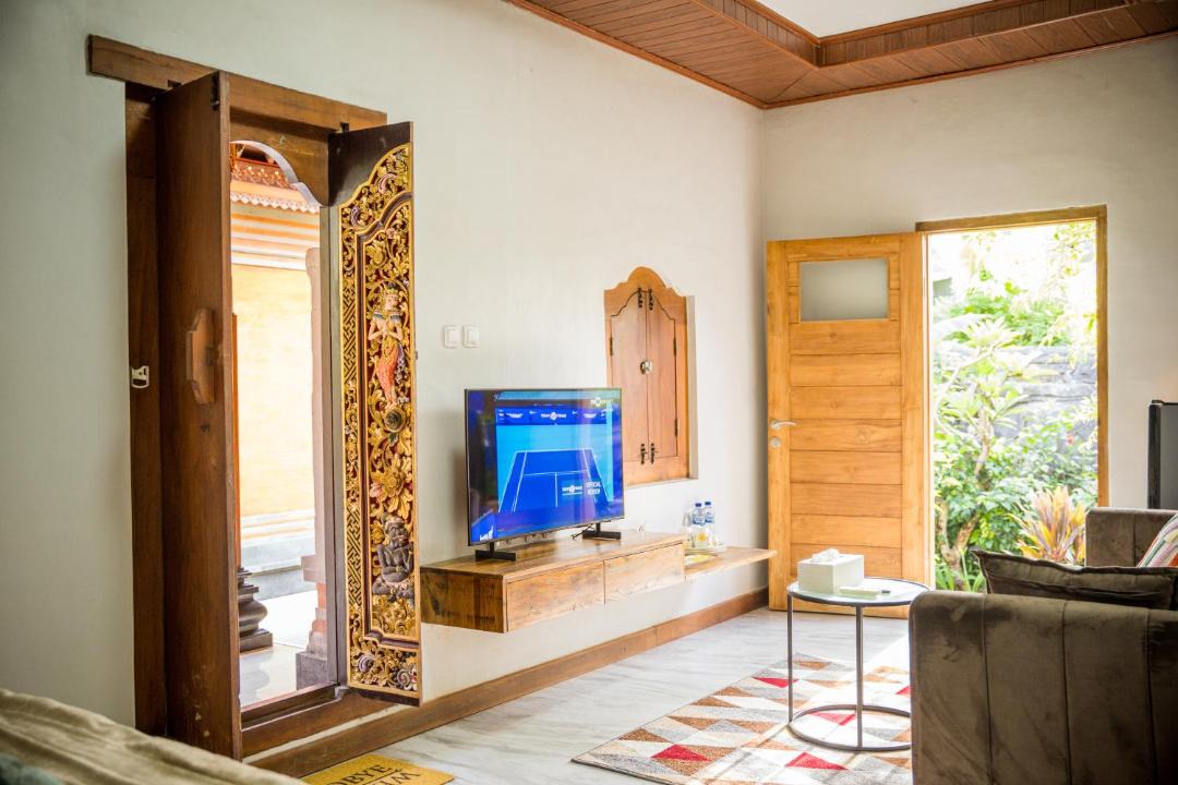 Photo of Others in Celuk