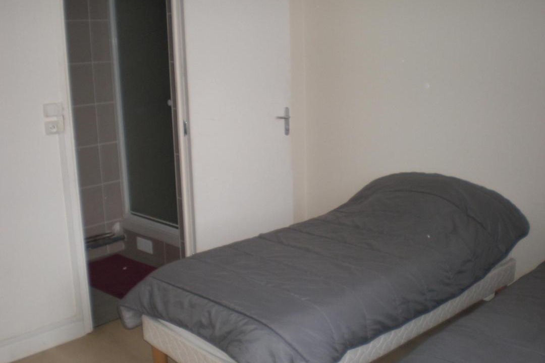 Photo of Bedroom in Mery-sur-Oise