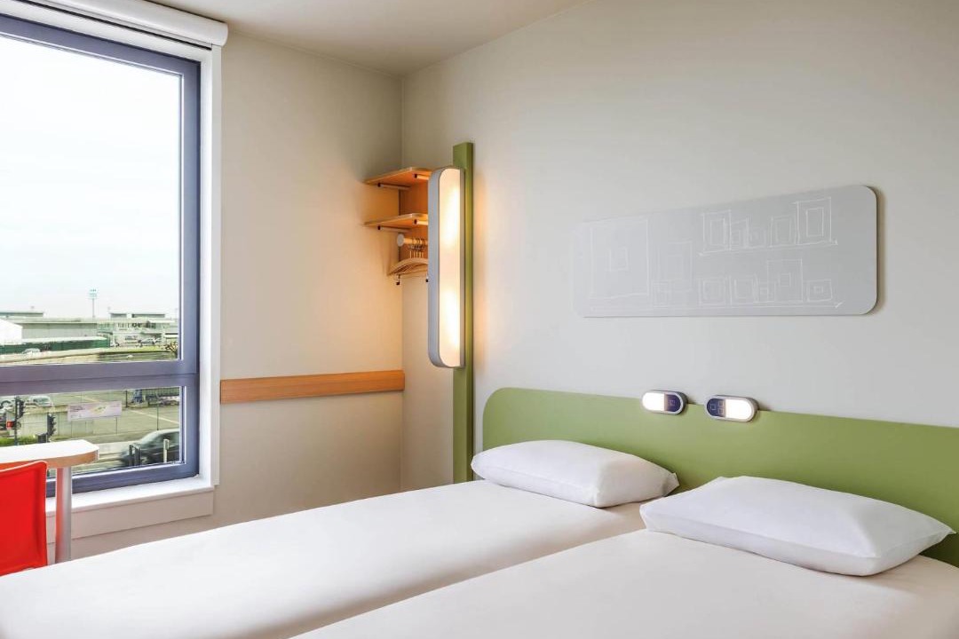 Photo of Others in Orly