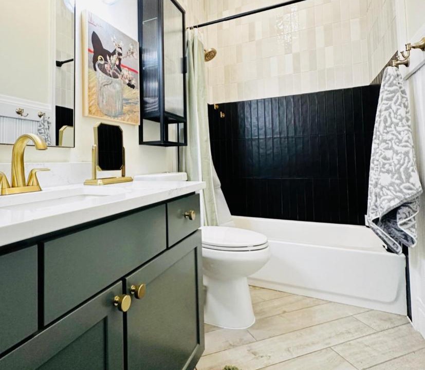 Photo of Bathroom in Cole