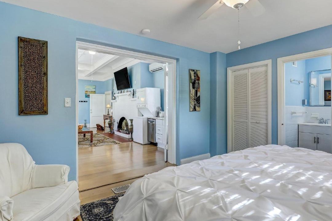 Photo of Bedroom in Thomas Square