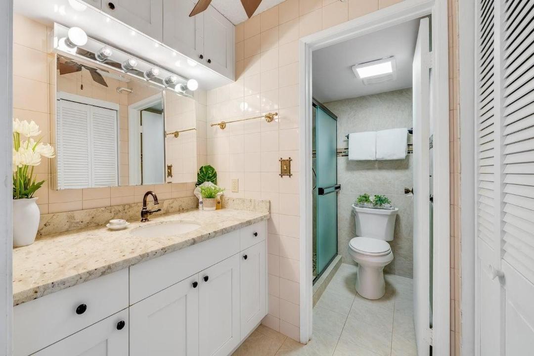 Photo of Bathroom in Kahana