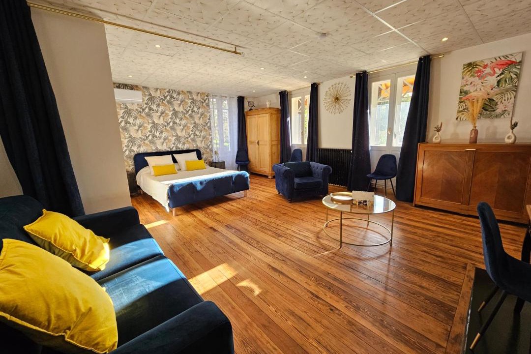 Photo of Others in Cluny