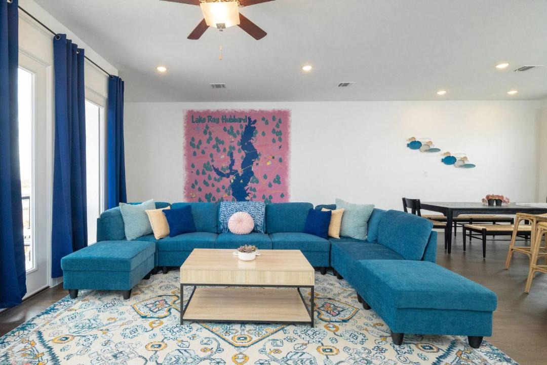 Photo of Livingroom in Rowlett