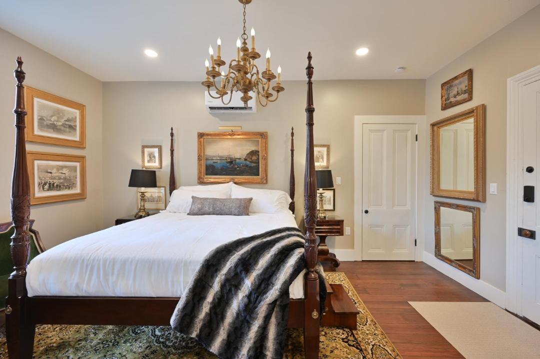 Photo of Bedroom in Natchez