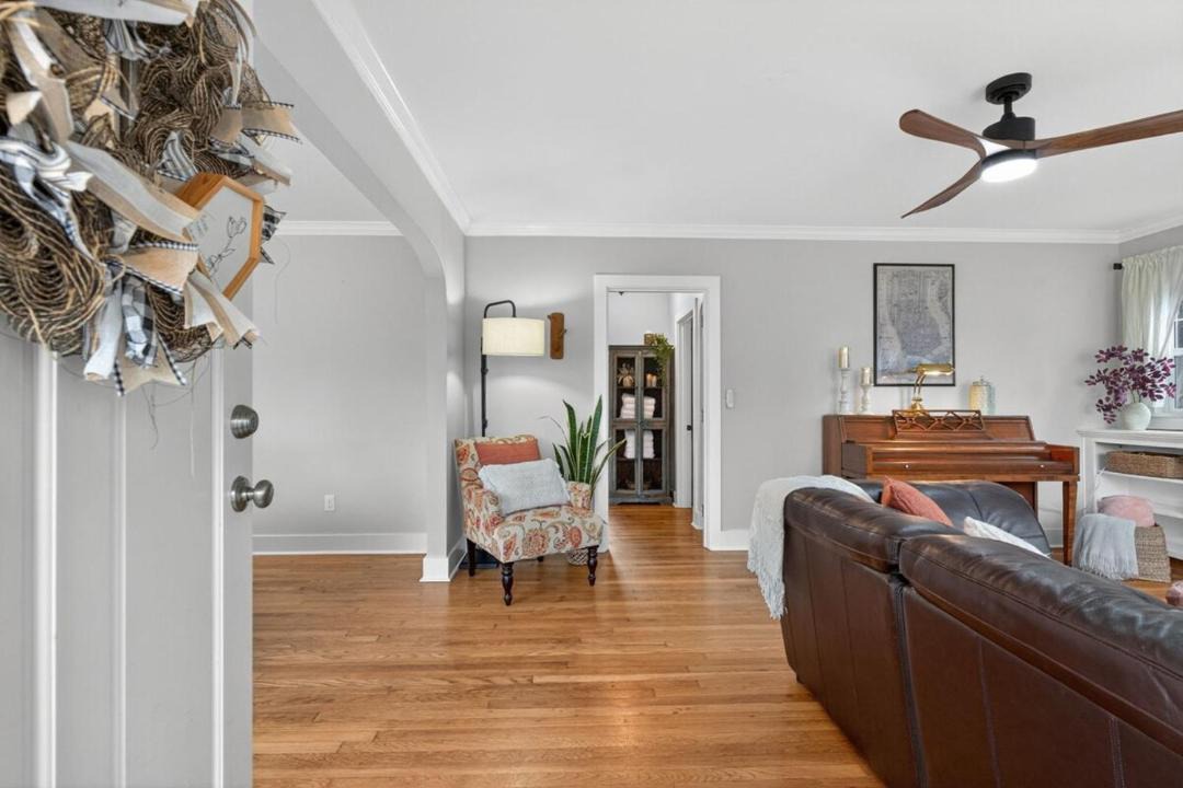 Photo of Others in Hough