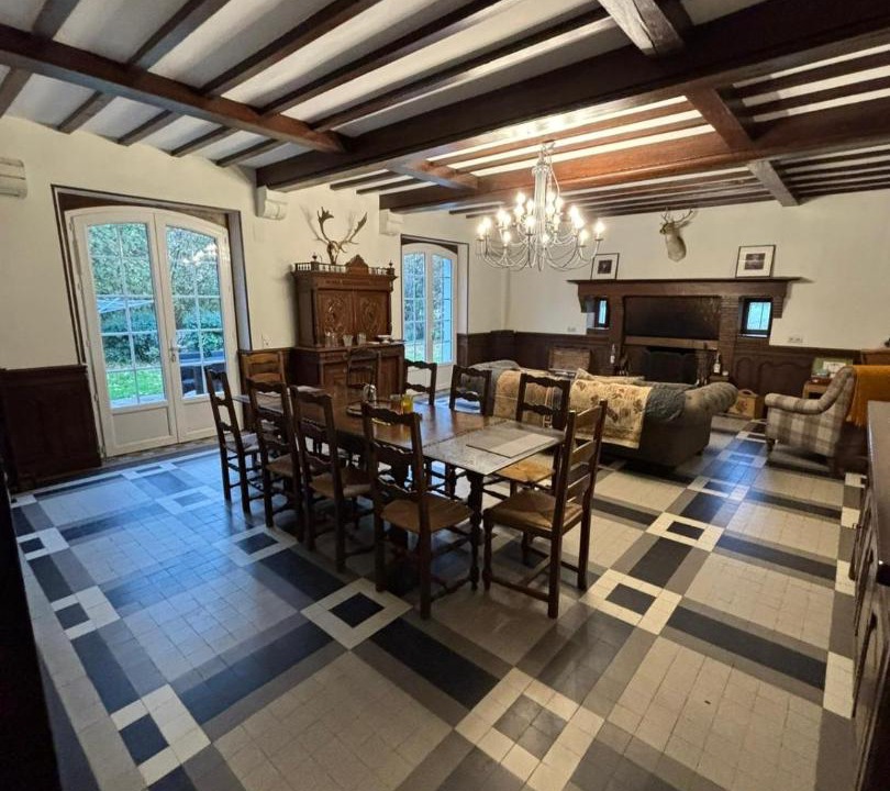 Photo of Others in Castetis