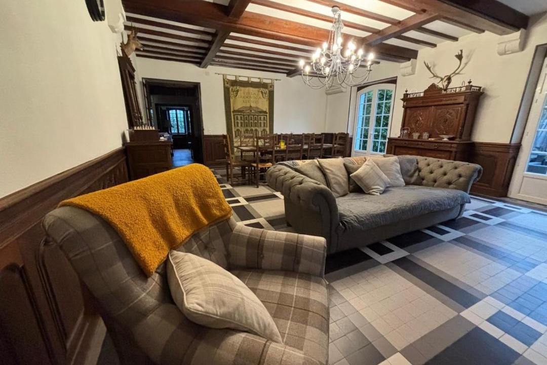 Photo of Others in Castetis