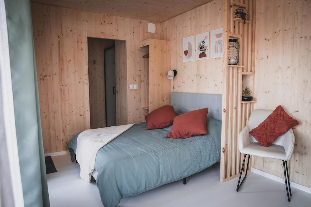 Photo of Bedroom in Sales