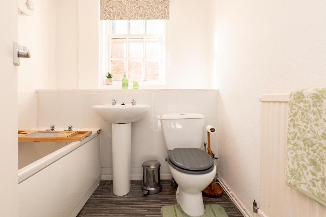 Photo of Bathroom in Ampthill