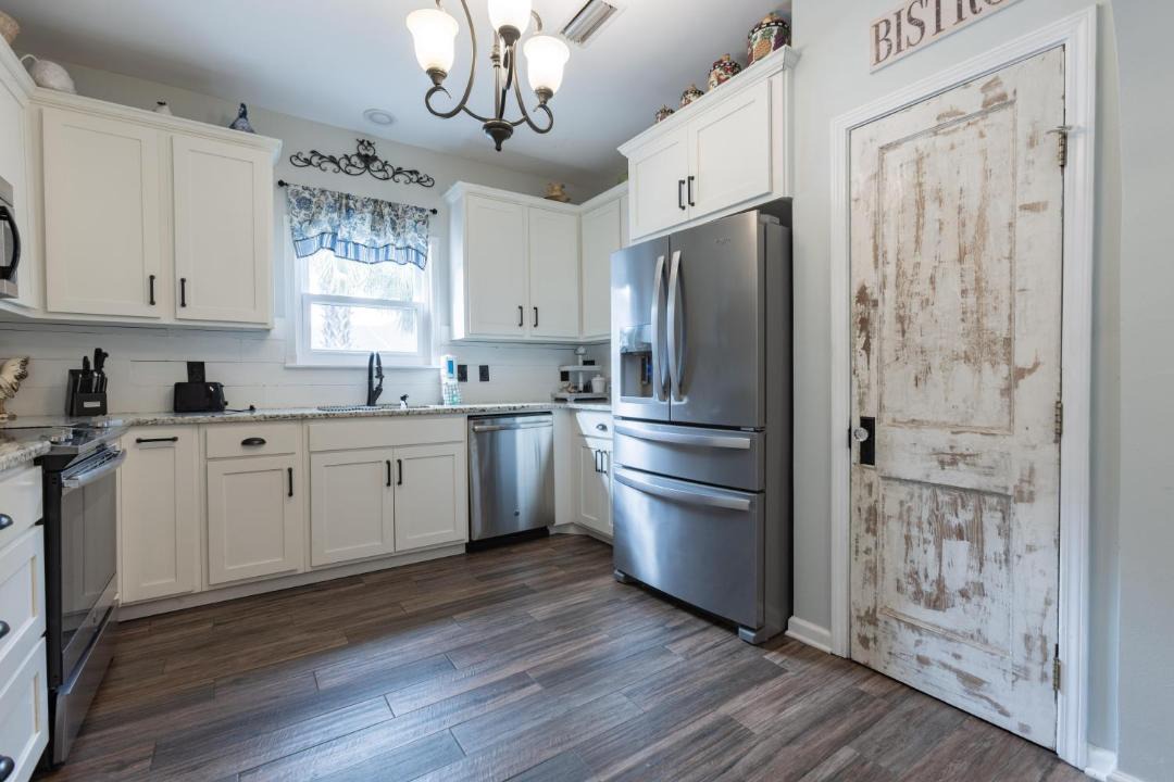 Photo of Kitchen in Foley