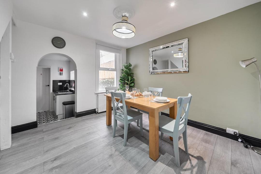 Photo of Others in Fenny Stratford