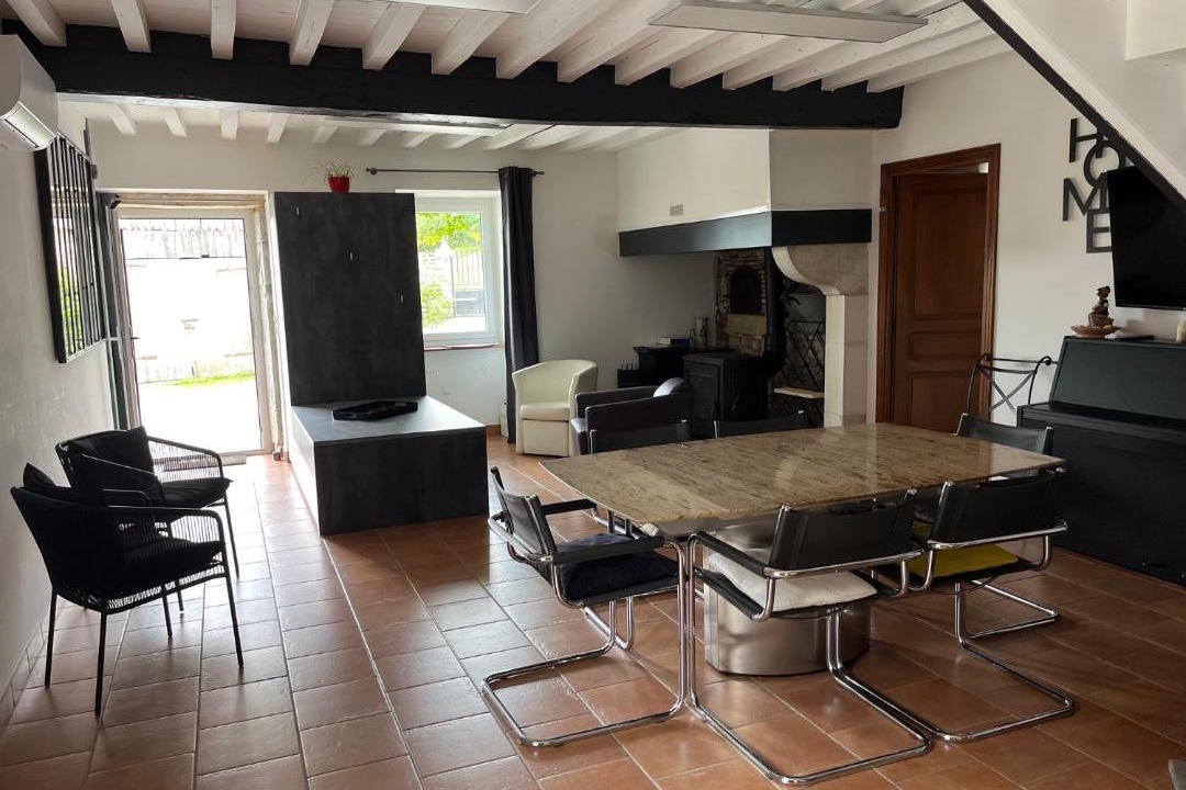 Photo of Others in Viellesegure