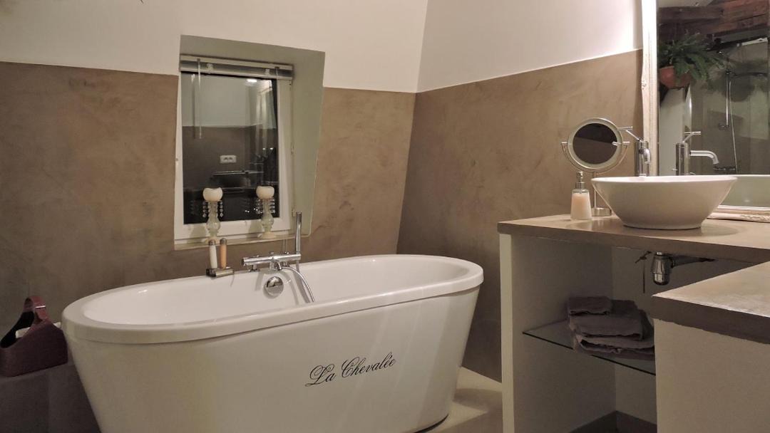 Photo of Bathroom in Hautvillers