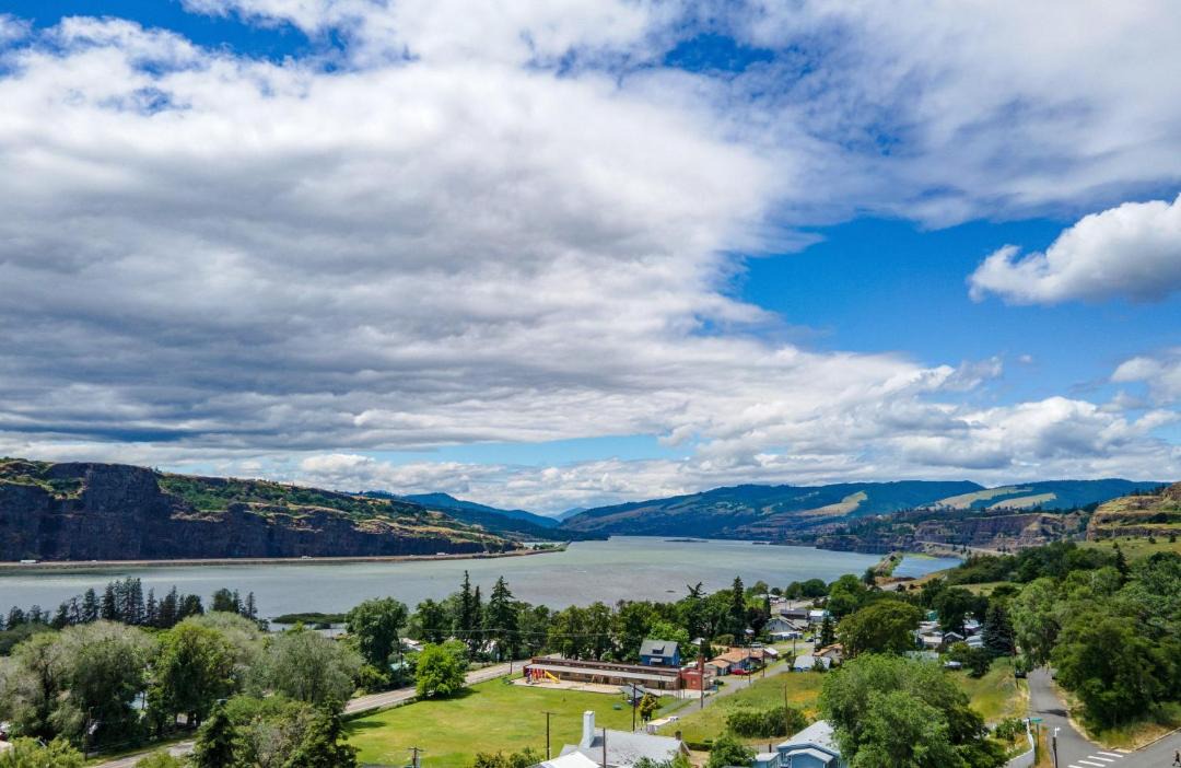 Photo of Others in Lyle