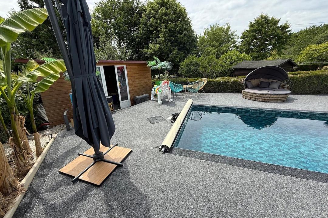 Photo of Others in La Machine