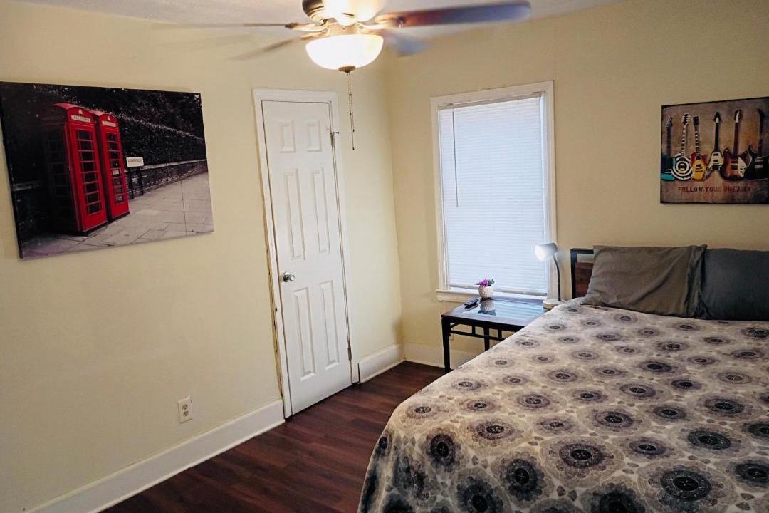 Photo of Bedroom in Candler-McAfee