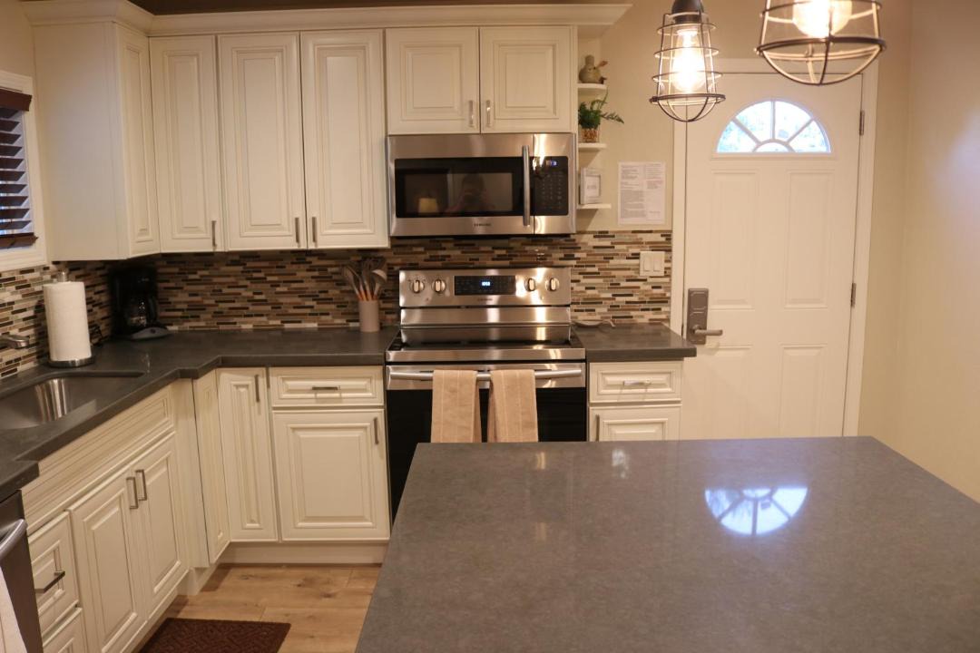 Photo of Kitchen in Lee Vining