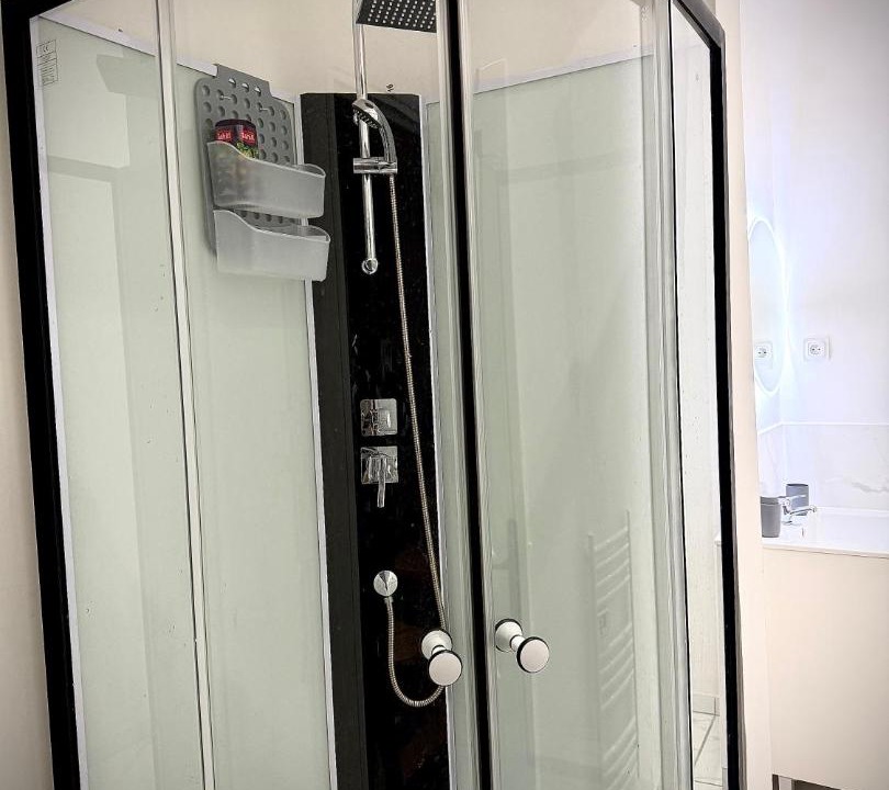 Photo of Bathroom in Roye