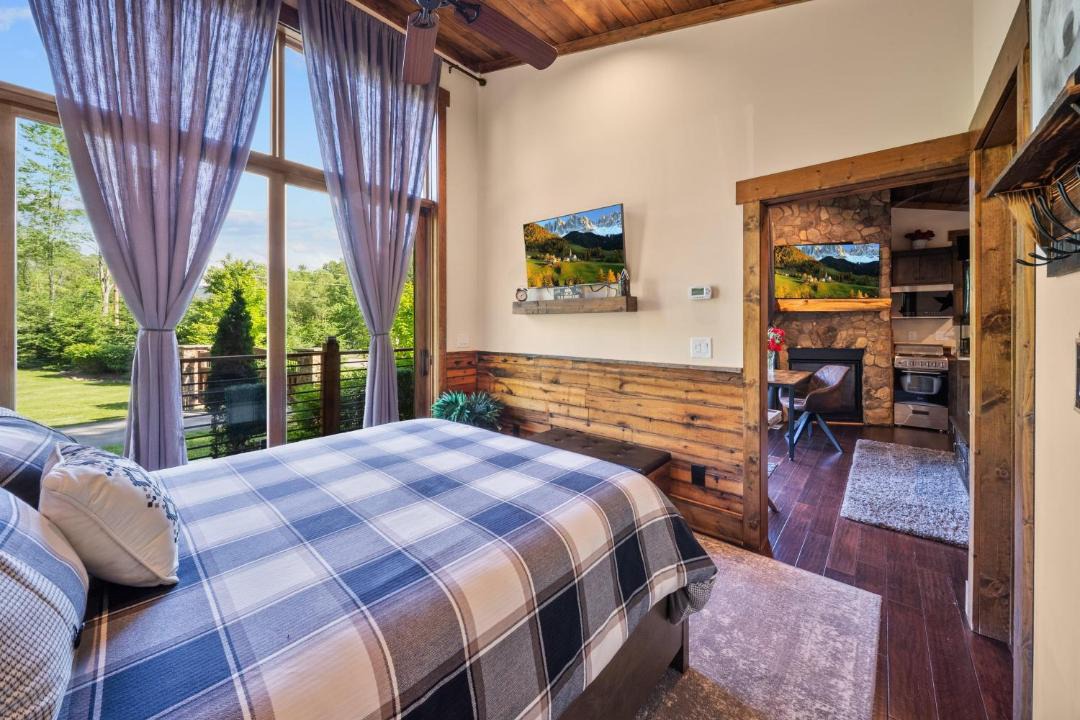 Photo of Bedroom in Banner Elk