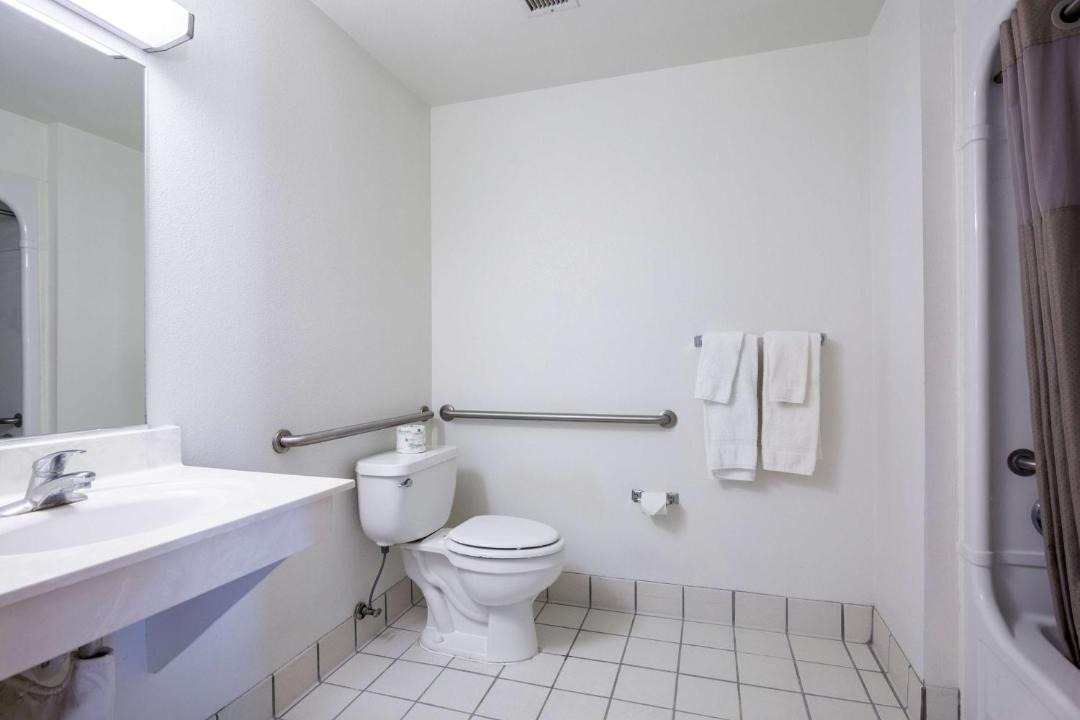Photo of Bathroom in Ruidoso