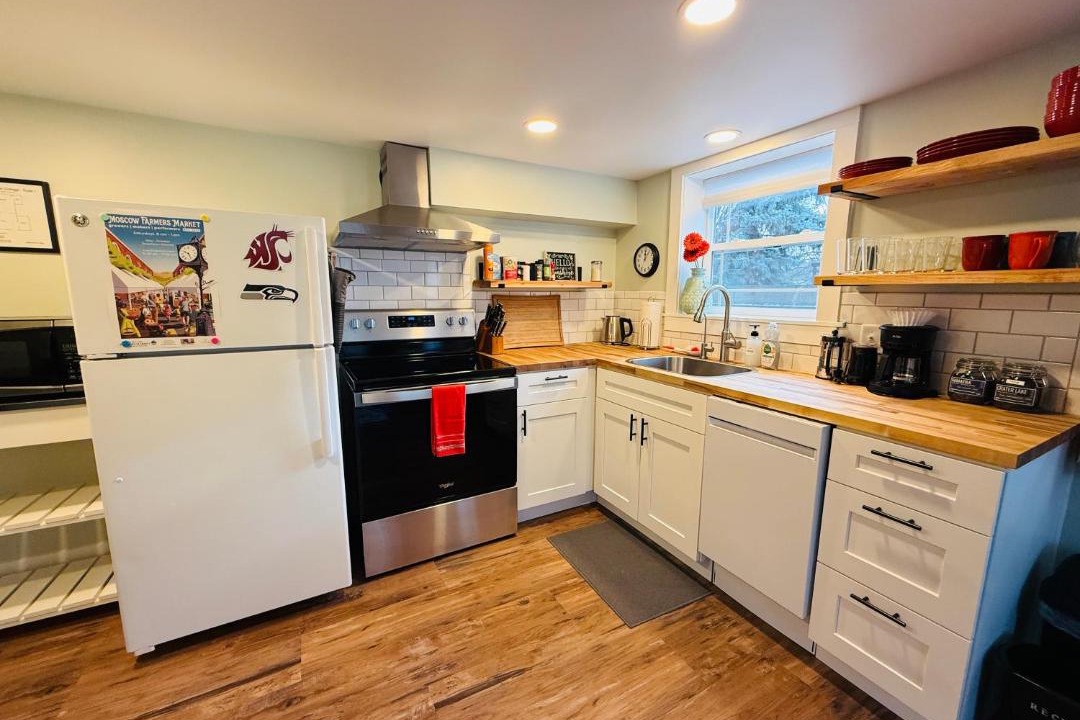 Photo of Others in Pullman