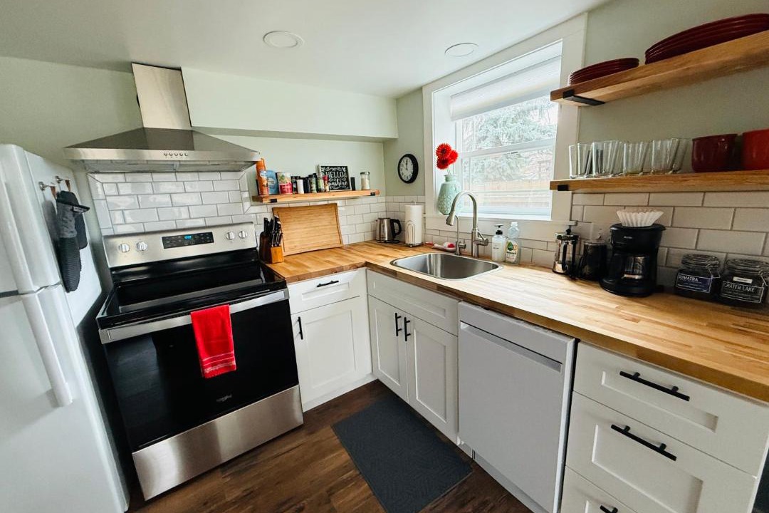 Photo of Others in Pullman