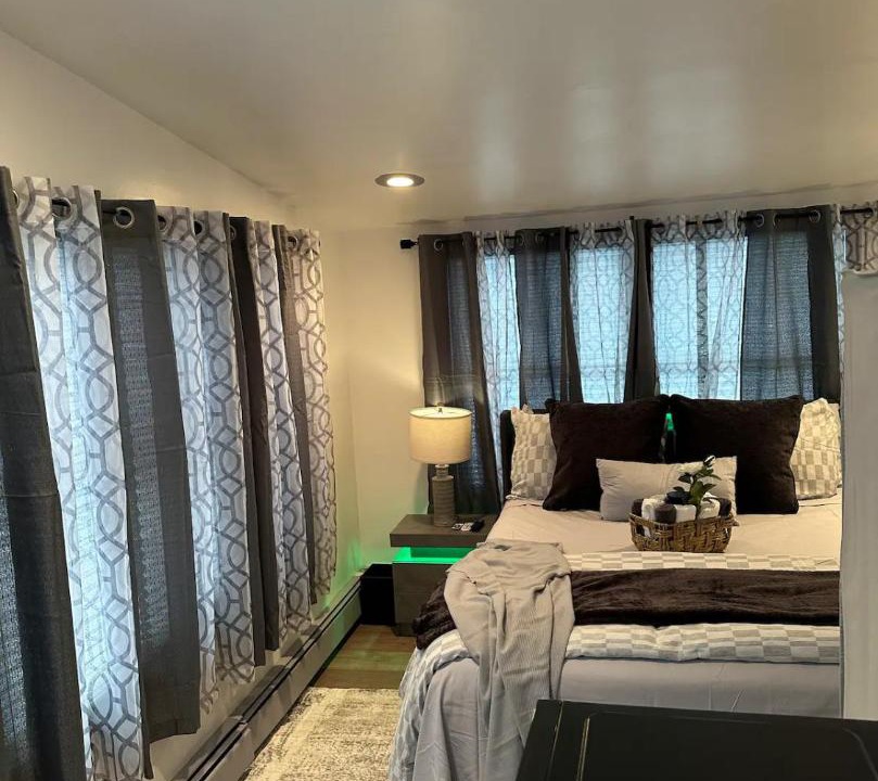 Photo of Bedroom in Baywood