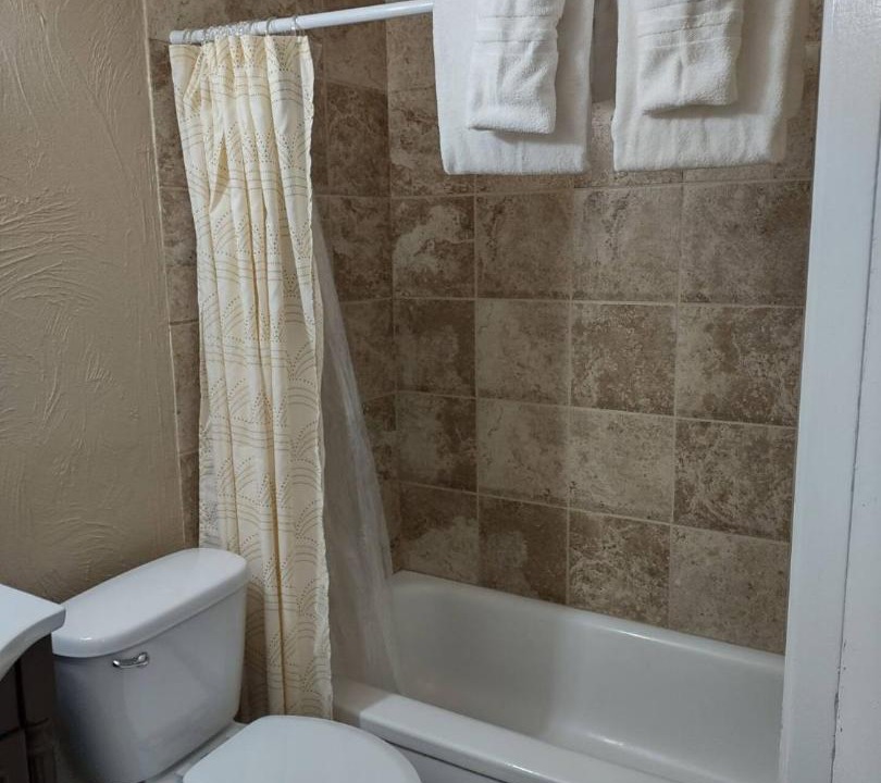 Photo of Bathroom in Elma
