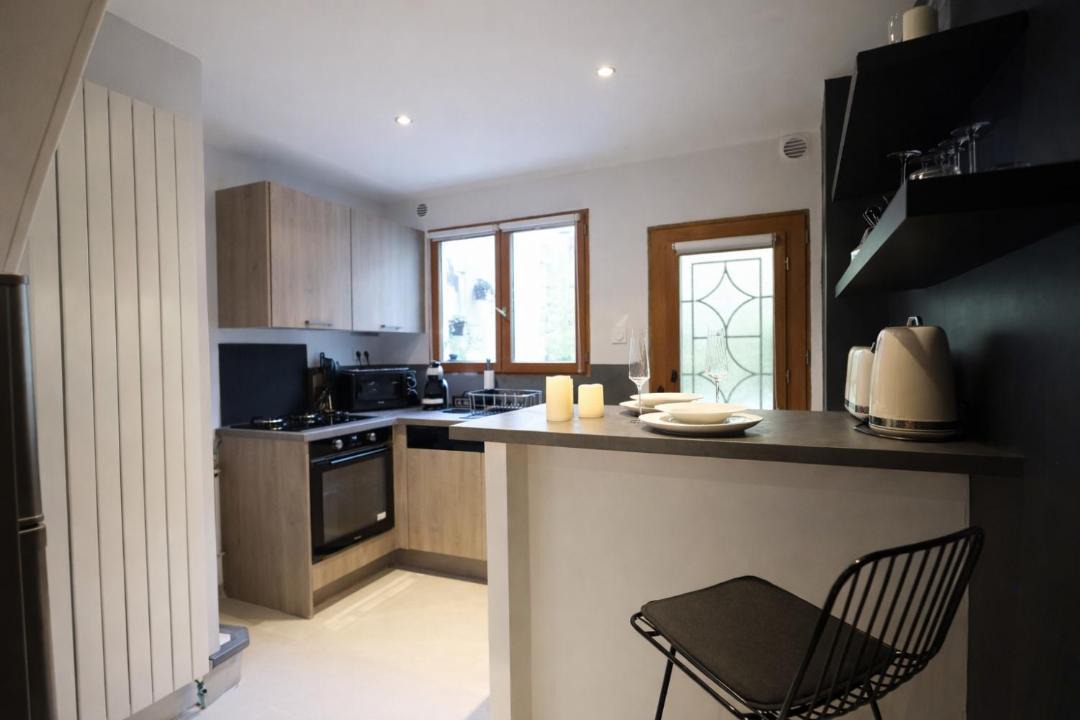 Photo of Others in Epone