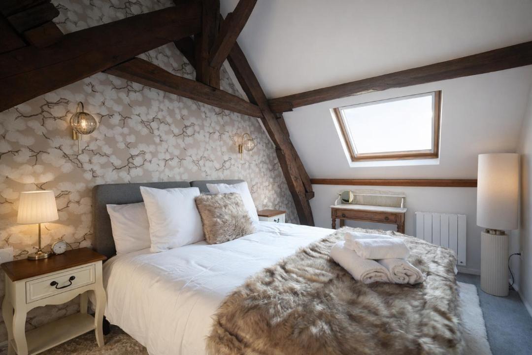 Photo of Others in Epone