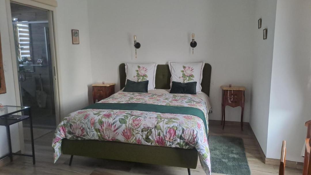 Photo of Others in Sens-de-Bretagne